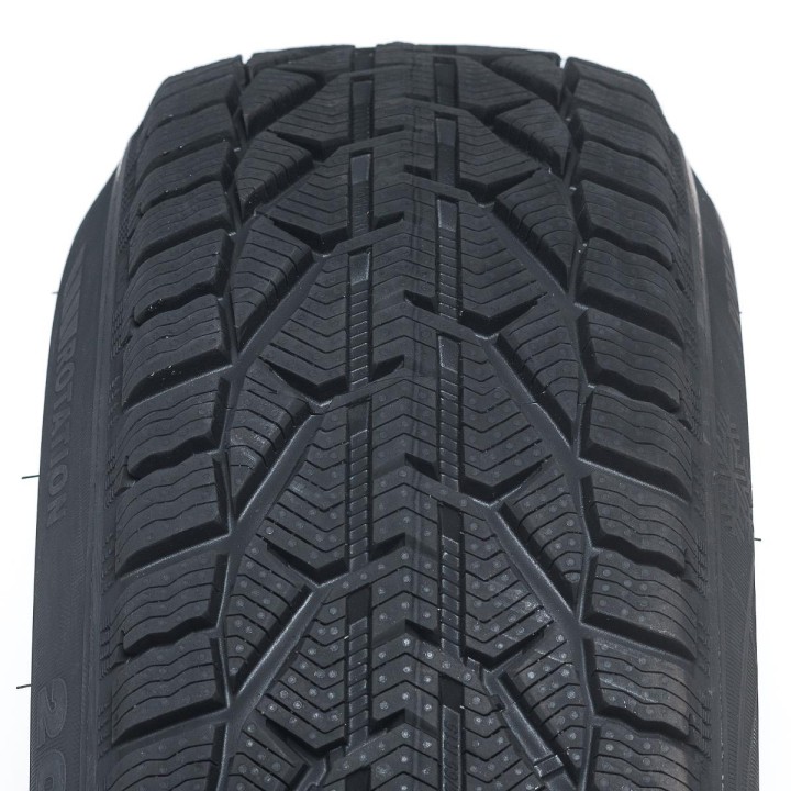 Gomme auto invernali Kormoran SNOW XL 215/55 R18 99V
