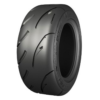 Nankang AR-1 275/35 R15 82W